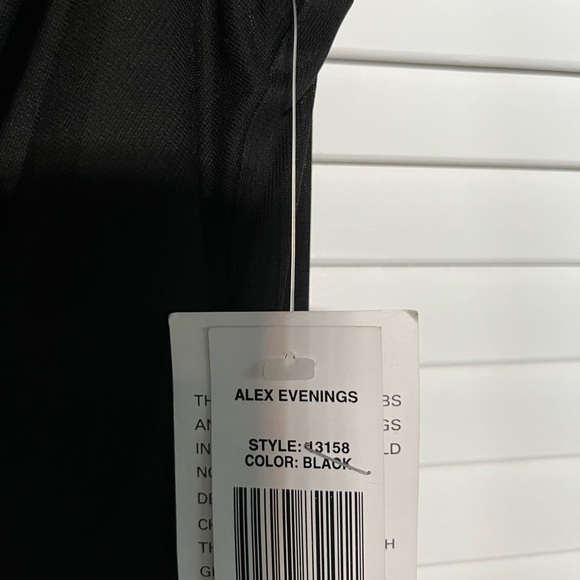 ALEX EVENINGS LITTLE BLACK DRESS - Picture 8 of 8